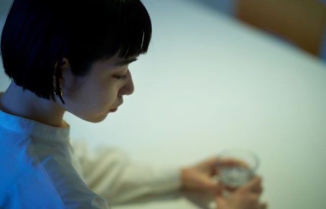 ガールズバーってきつい？学生・副業勢がぶつかりやすいリアルな壁と乗り越え方
